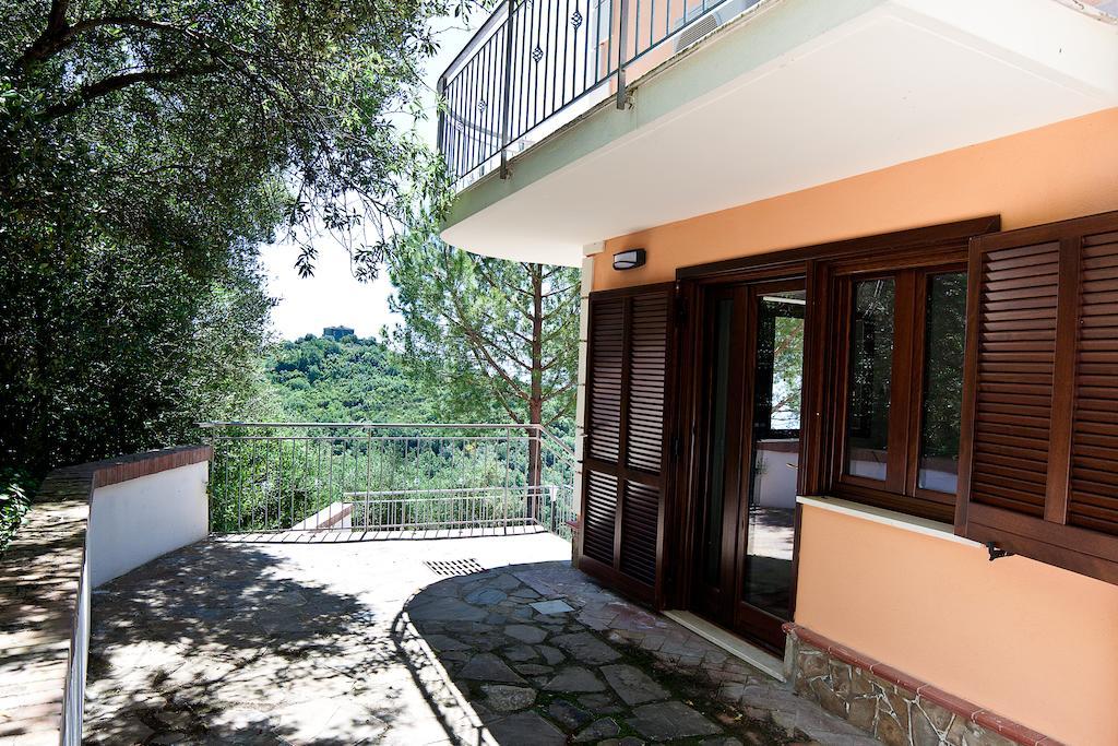 Ferienwohnung I Tre Pini Pollica Exterior foto